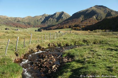 225-c2a9-fontaine-salee-nicolas-giraud-eauvergnat