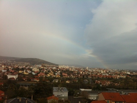 Petit arc en ciel au dessus de Clermont-Ferrand