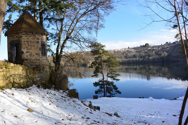 Le Gour de Tazenat en hiver