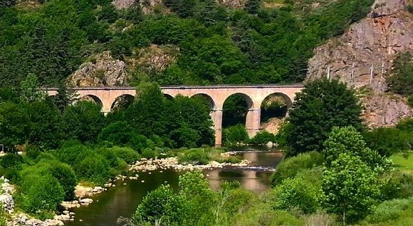 Pont gorges de l'Allier