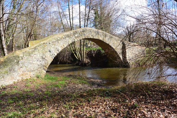 pont Romain Cheix sur morge (2)