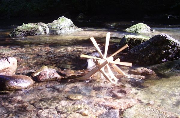 Comment fabriquer un moulin à eau façon Herta?