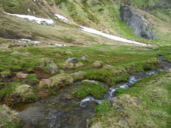 Ruisseau et fonte des neiges au Val de Courre