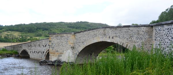 pont médiéval Estrade amont