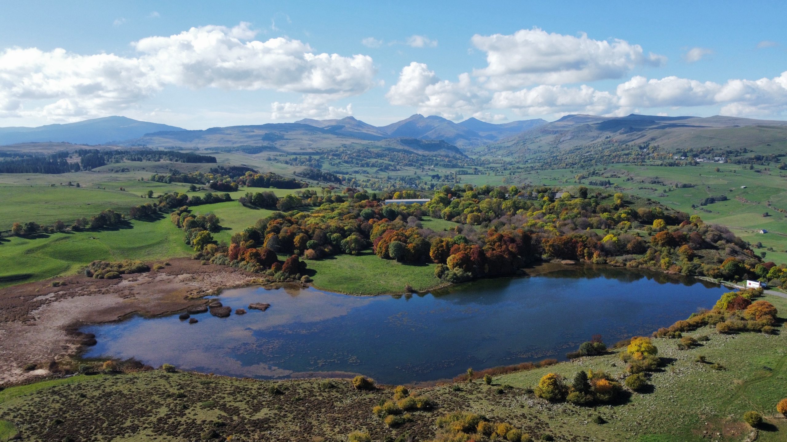 Le lac de Sauvages